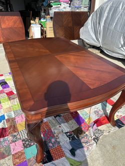 Wooden Dinning Table