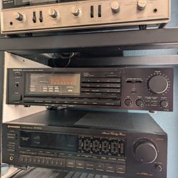 Onkyo TX-82 Quartz Synthesized Tuner Amplifier