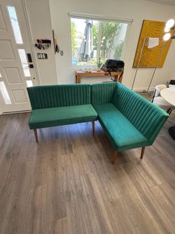 NEW Baxton Studio Alvis 2-Piece Emerald Green Velvet Dining Nook Banquette