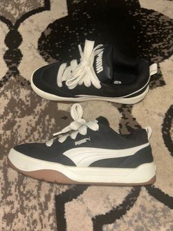 Puma Low-Top Sneakers Black and White