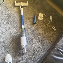 Wireless Vaccum With Charger Brand New