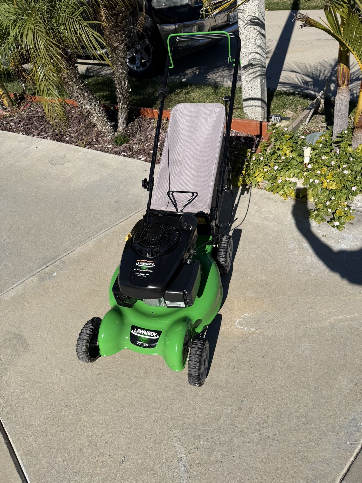 LAWN BOY 20” Gas Powered push Lawn Mower - Temecula - $100