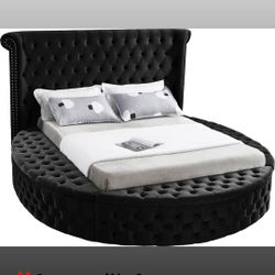 Luxury Black Tufted Bedroom Set