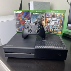 Microsoft Xbox One 1TB Console Bundle *Refurbished*