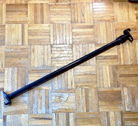 Cobbs Expandable Clothes Bar For Vehicle 