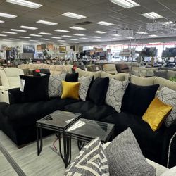 💛 Custom Made Sectional 🖤 Must Mention Post For Pricing 