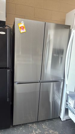 Like new Samsung stailenss steel refrigerator four door