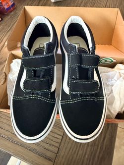 NEW Vans Old Skool V Kids Shoes – Black/White – Size 1