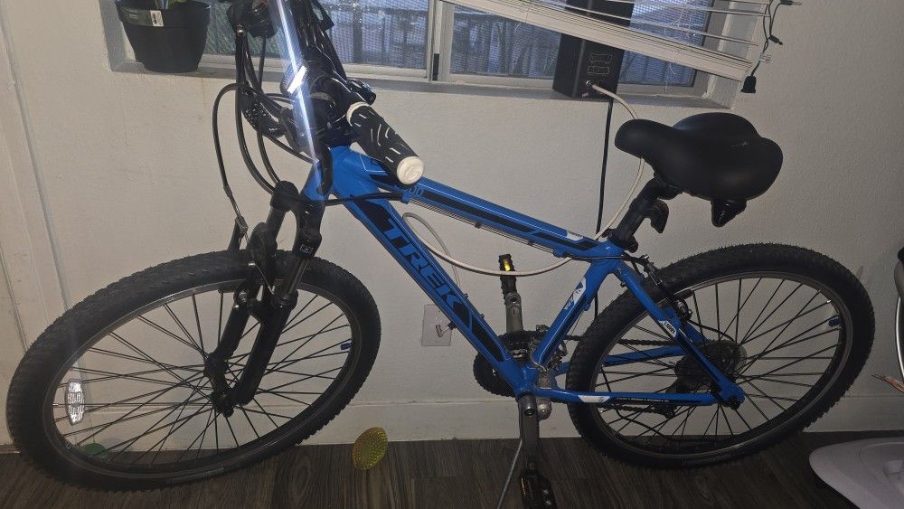 Trek 3500 Alpha Bike