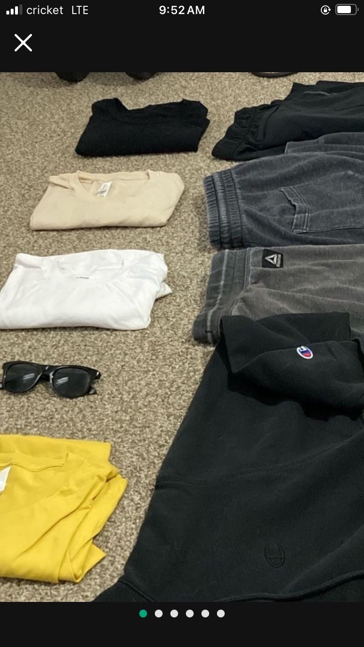 Mens Workout Clothes Glasses And Earbuds
