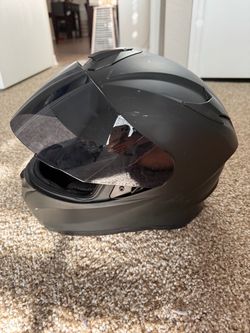 Men’s motorcycle helmet