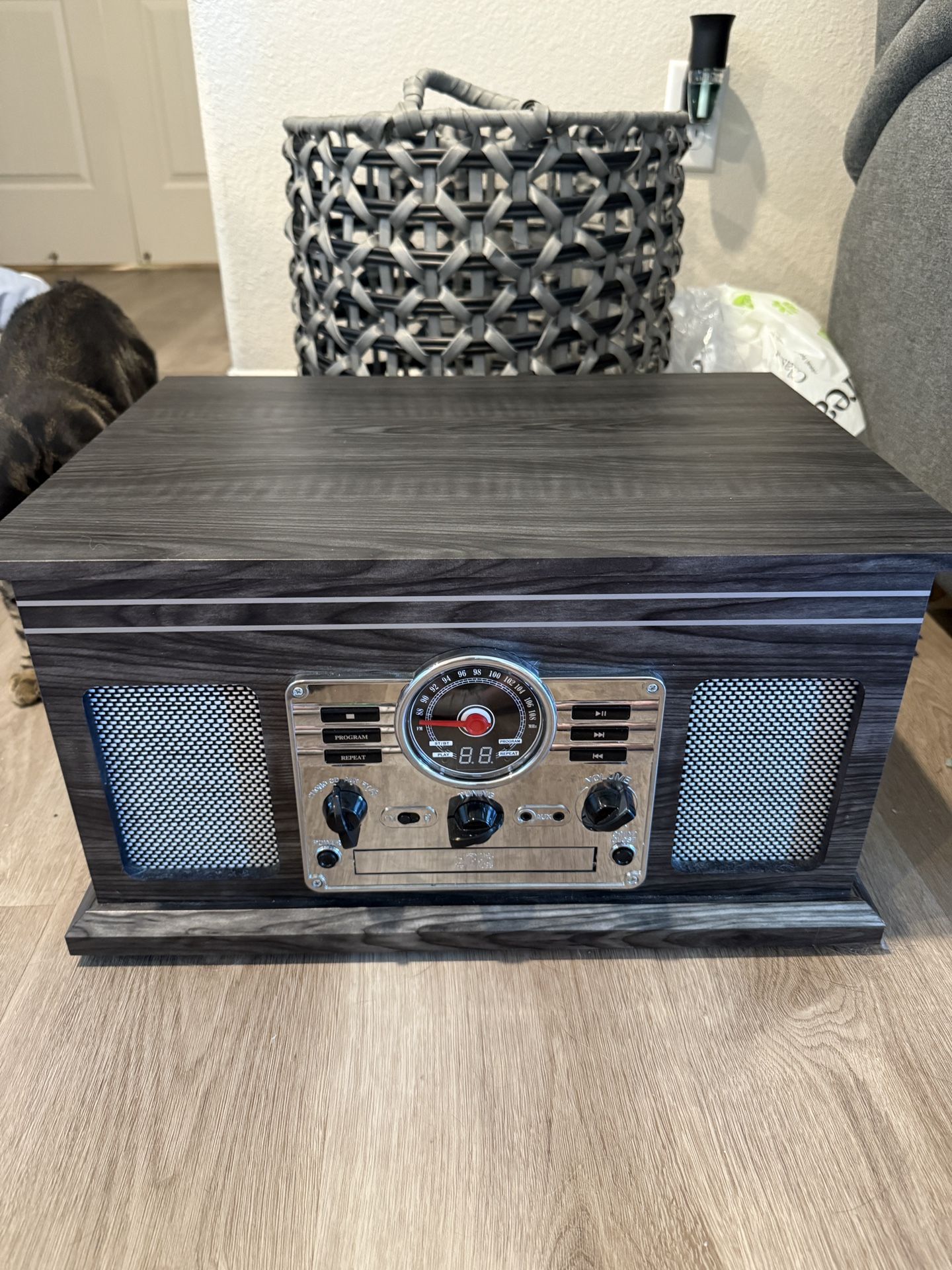 Victrola Quincy Record Player