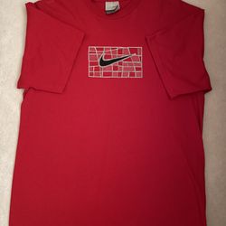 Womens Red Nike Athletic Tee, Size Large