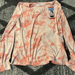 New Women’s Sun Shirt Size Medium 