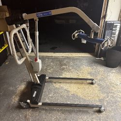 Brand NEW Invacare Patient Lift With slings
