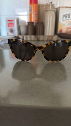 Prada women’s sunglasses authentic 40 bucks