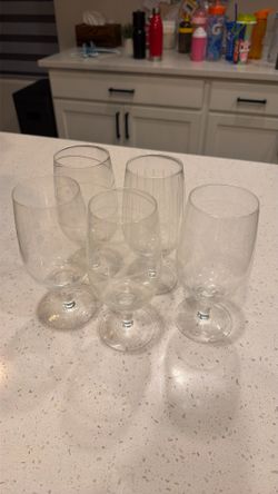 5 Wine Glasses