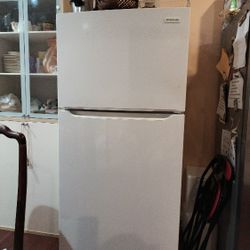 Free Frigidaire Fridge 