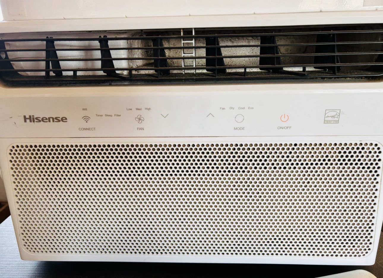 ❄️ **Hisense 8000 BTU Window Air Conditioner Stay Cool!** ❄️