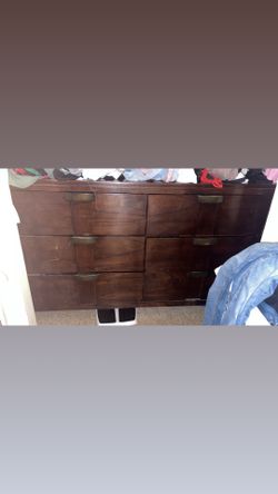 Dresser