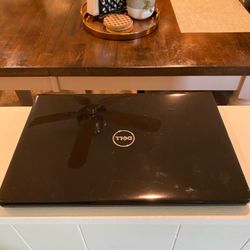 Dell Touch Screen with 1 GB Graphics, 256 GB SSD, and 16 GB Ram