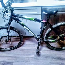 Specialized Mountain Bike 