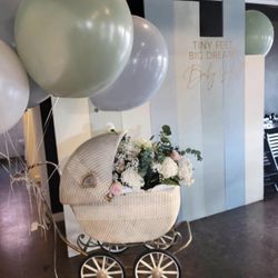 Wooden back drop - Baby Showers, Bridal Showers, Party Decor, Wedding