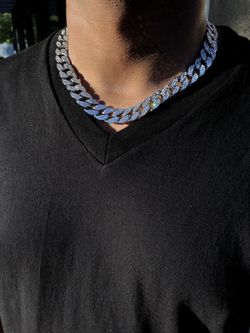 14k White Gold Finish Cuban chain