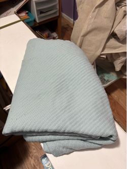 Sea green twin blankets