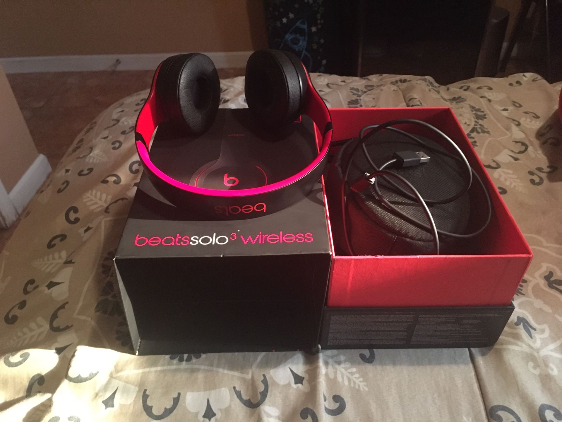 Beats solo wireless