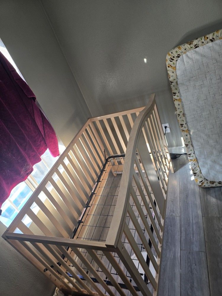 Greico Crib