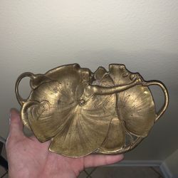 Antique 1930’s Maiden Lily Tray 