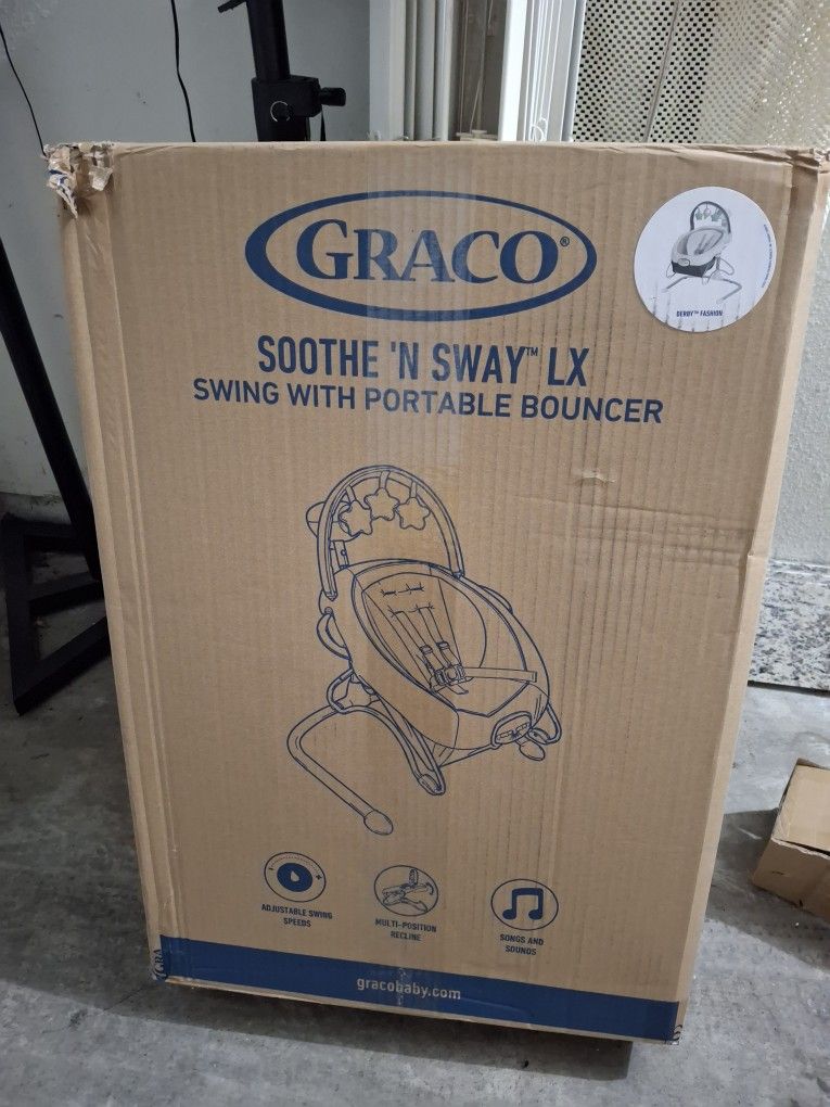 Soothe & Sway LX Baby Swing