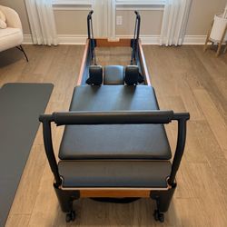 Flexia Smart Reformer with the All-In-Bundle