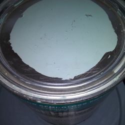 Green semi gloss paint