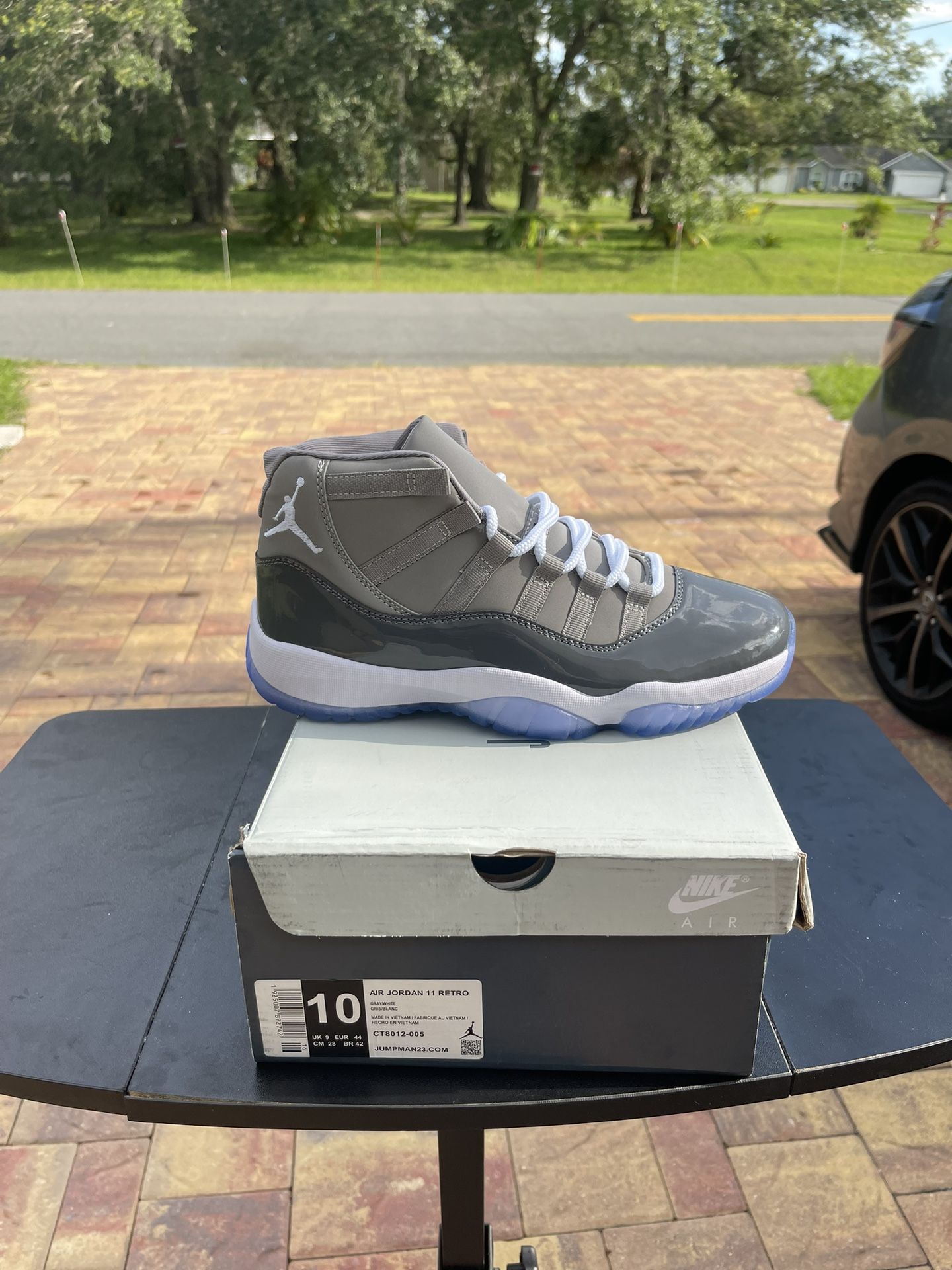 Air Jordan 11 “Cool Grey” size 10