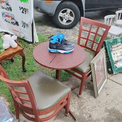 Table+Chairs