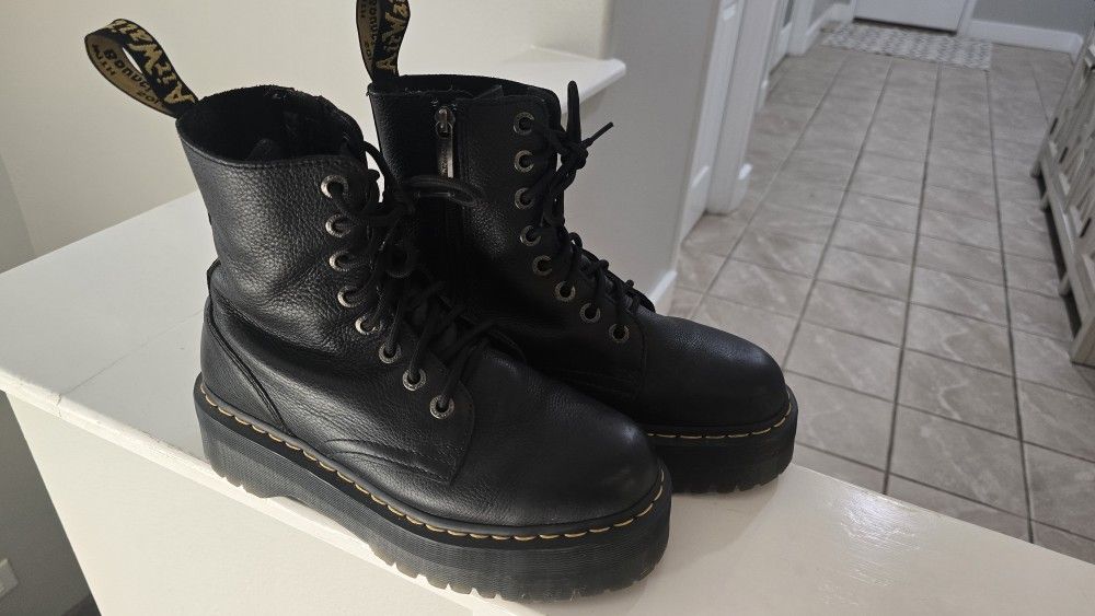 Dr. Martens, Black Leather, Size 9