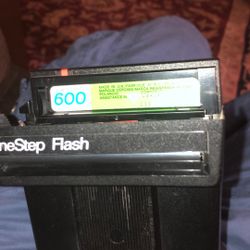 Polaroid 600 One Step Instant Camera