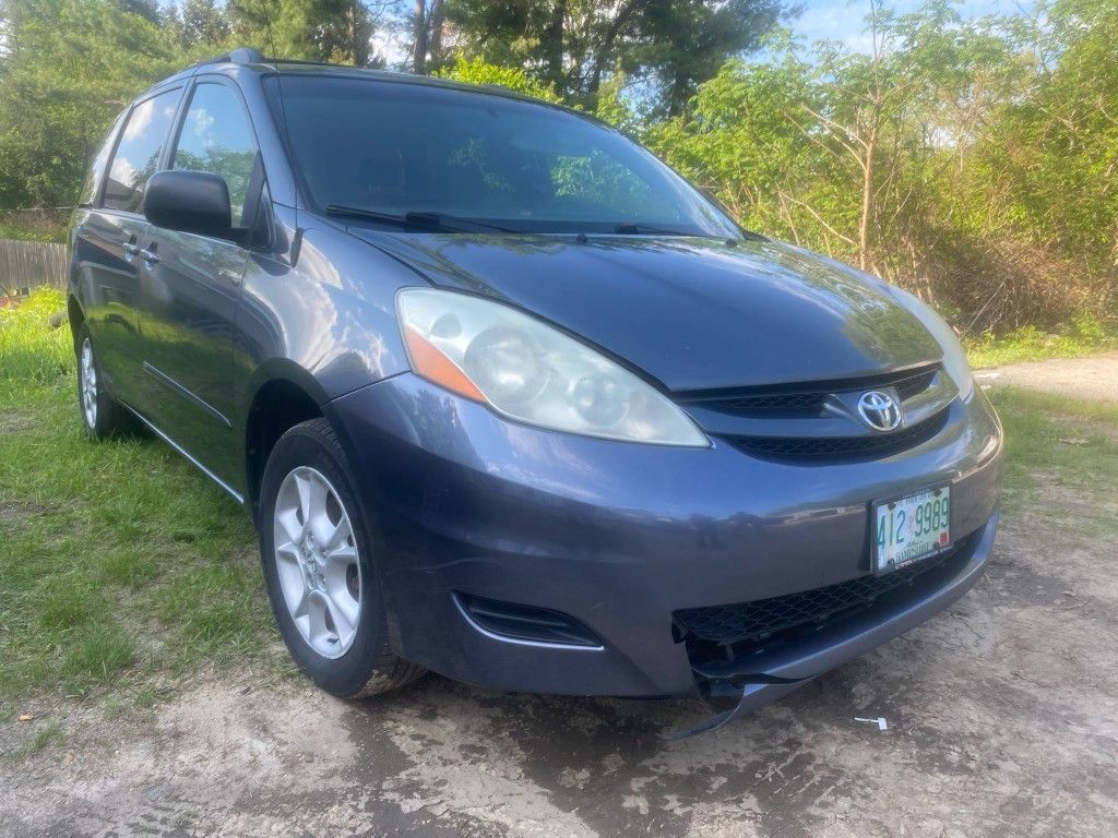 2006 Toyota Sienna