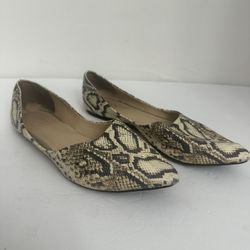 Franco Sarto Hazeline flats in a snakeskin design. Size 11
