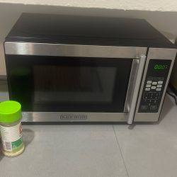 Black & Decker Microwave W Toaster