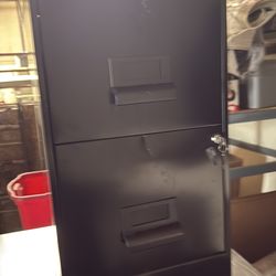 2 Drawer file cabinet with keys