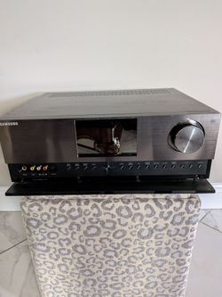 Firm $100 Samsung HW-C700 7.1 channel AV receiver Minor Scratches