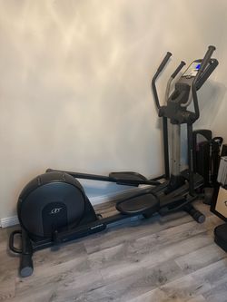 NordicTrack AudioStrider 800 Elliptical