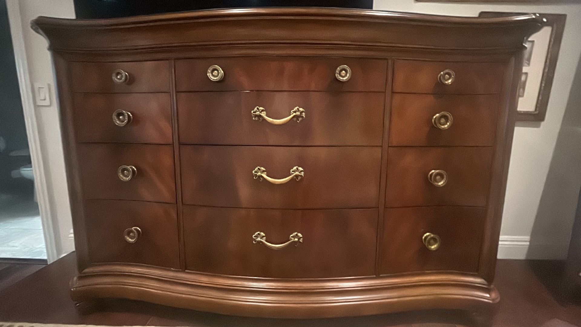 American Drew 9 Drawer Dresser