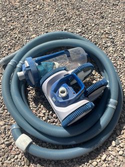Hayward pool cleaner with strainer basket