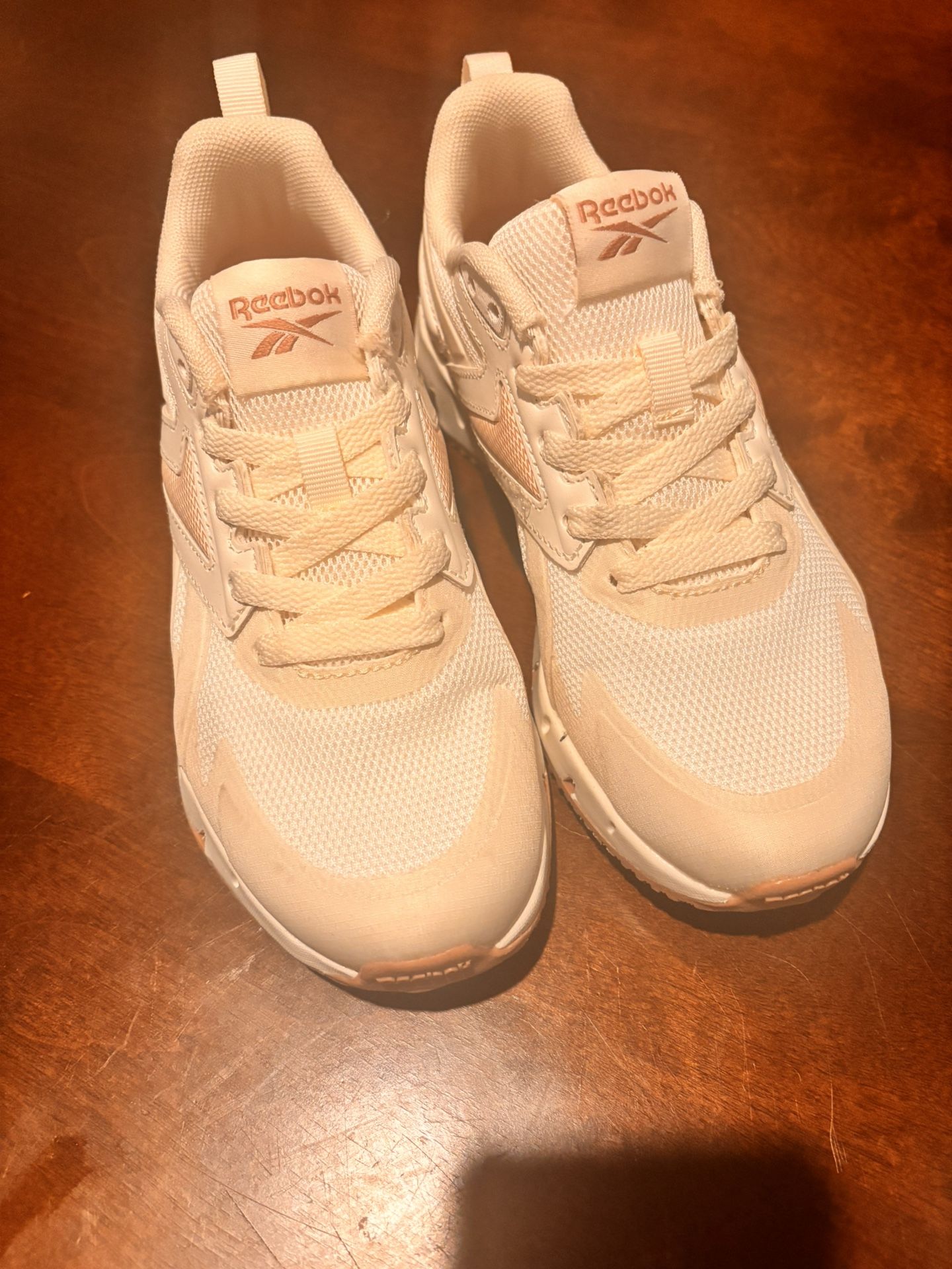 Size 3 Girls sneakers Reebok Brand New