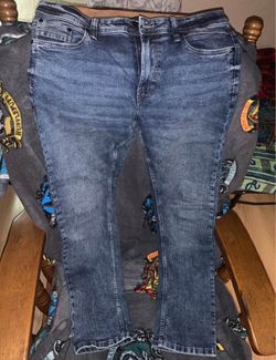 Kenneth Cole slim fit men’s jeans