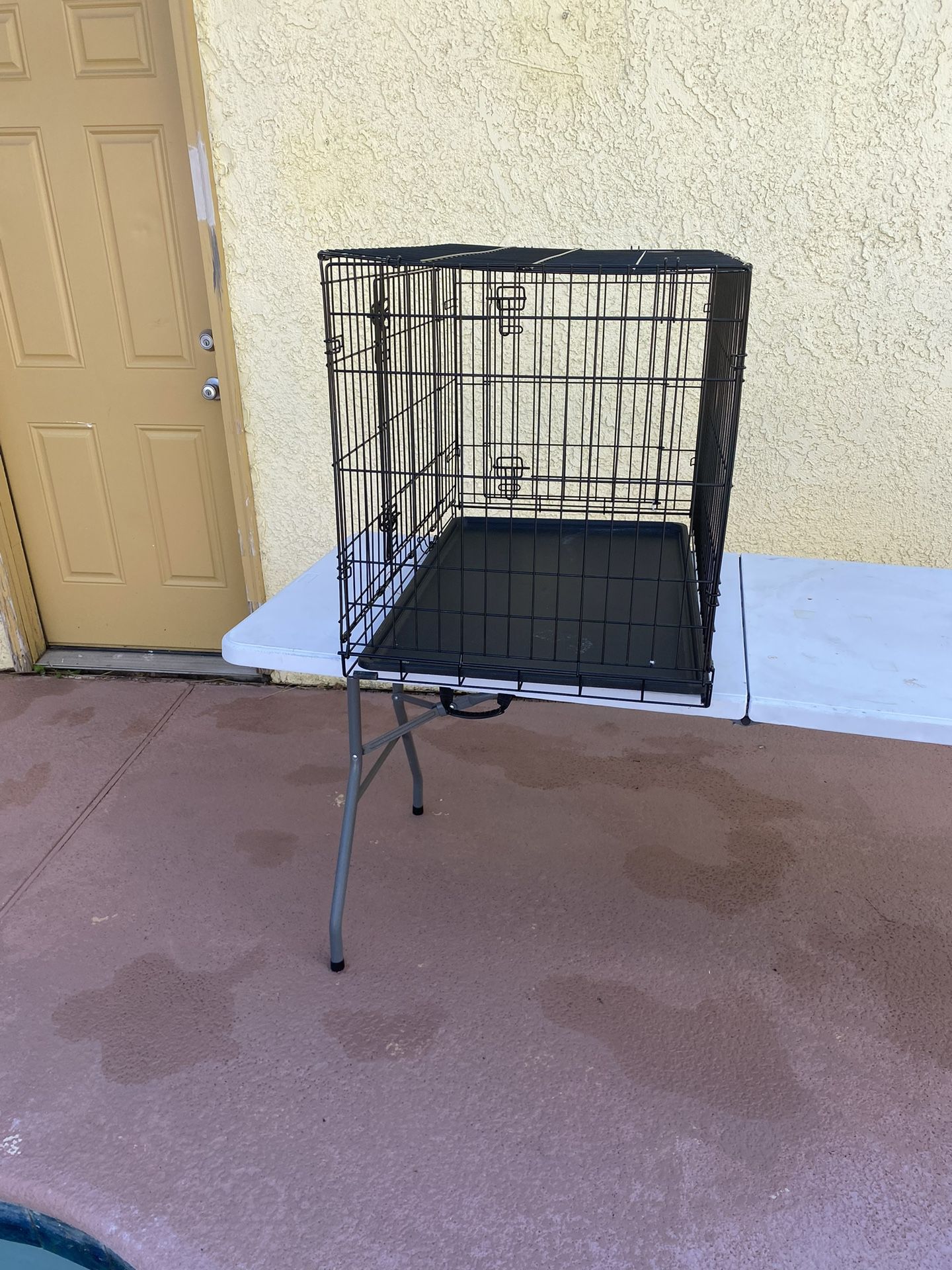3 DOG KENNELS EXCELLENT CONDITION SELLING ALL 3 KENNELS FOR $180 TAKE ALL ! XL IN SIZE MEASUREMENTS WITH PHOTOS. IF YOU WANT JUST 1 $70 ! THANK YOU ! 